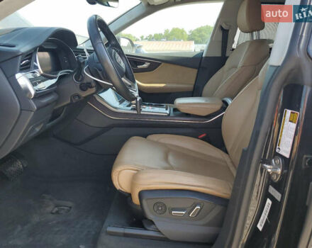 Чорний Ауді Q8, об'ємом двигуна 3 л та пробігом 79 тис. км за 33000 $, фото 6 на Automoto.ua