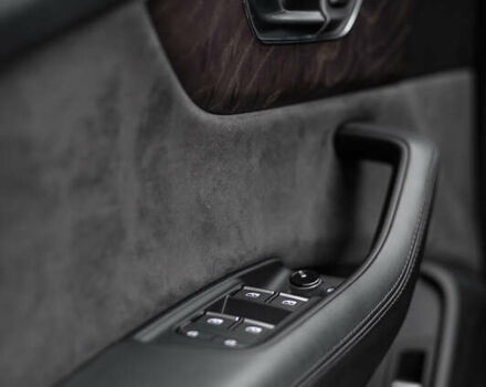 Черный Ауди Q8, объемом двигателя 3 л и пробегом 126 тыс. км за 49900 $, фото 30 на Automoto.ua