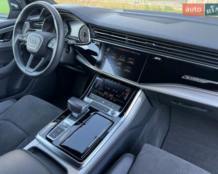 Черный Ауди Q8, объемом двигателя 2.97 л и пробегом 88 тыс. км за 55500 $, фото 72 на Automoto.ua