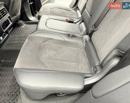 Ауді Q8 2019 у Києві на Automoto.ua Чорний Ауді Q8, об'ємом двигуна 3 л та пробігом 71 тис. км за 62500 $, фото 39 на Automoto.ua