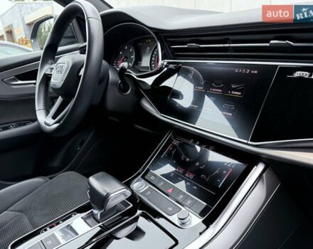 Черный Ауди Q8, объемом двигателя 2.97 л и пробегом 88 тыс. км за 51500 $, фото 49 на Automoto.ua