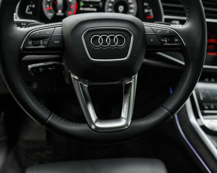 Черный Ауди Q8, объемом двигателя 3 л и пробегом 126 тыс. км за 49900 $, фото 61 на Automoto.ua