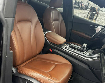 Черный Ауди Q8, объемом двигателя 3 л и пробегом 121 тыс. км за 33000 $, фото 8 на Automoto.ua