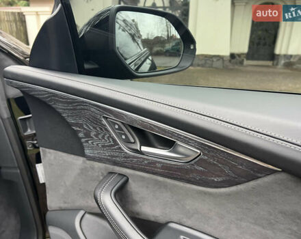 Черный Ауди Q8, объемом двигателя 3 л и пробегом 92 тыс. км за 63900 $, фото 121 на Automoto.ua