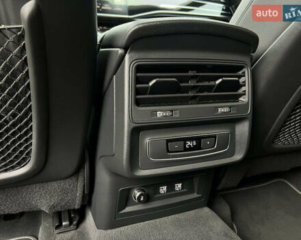 Черный Ауди Q8, объемом двигателя 3 л и пробегом 53 тыс. км за 48500 $, фото 42 на Automoto.ua