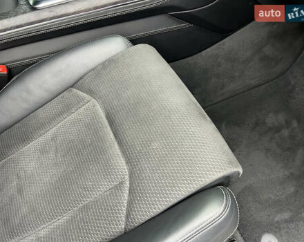 Черный Ауди Q8, объемом двигателя 3 л и пробегом 92 тыс. км за 63900 $, фото 127 на Automoto.ua