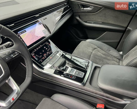 Черный Ауди Q8, объемом двигателя 3 л и пробегом 92 тыс. км за 63900 $, фото 80 на Automoto.ua