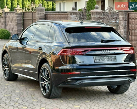 Ауді Q8 2019 у Рівному на Automoto.ua Чорний Ауді Q8, об'ємом двигуна 2.97 л та пробігом 179 тис. км за 53900 $, фото 26 на Automoto.ua