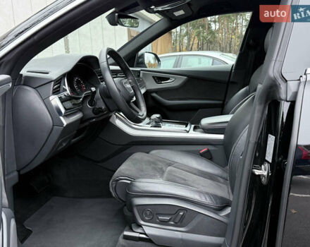 Черный Ауди Q8, объемом двигателя 2.97 л и пробегом 88 тыс. км за 51500 $, фото 52 на Automoto.ua