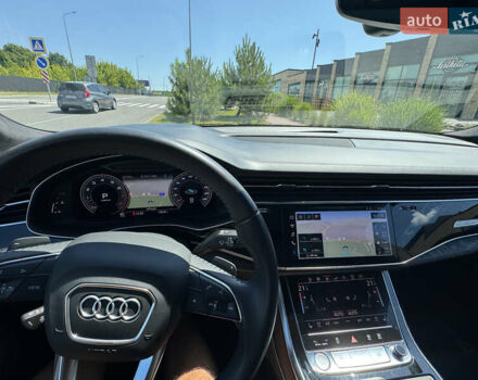 Чорний Ауді Q8, об'ємом двигуна 3 л та пробігом 38 тис. км за 59800 $, фото 11 на Automoto.ua