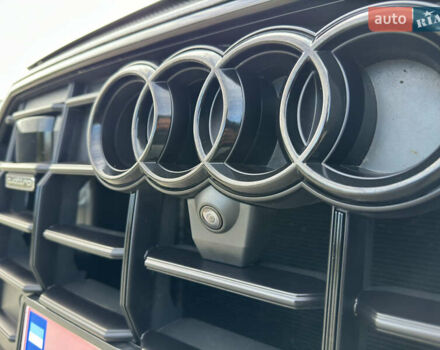 Черный Ауди Q8, объемом двигателя 3 л и пробегом 137 тыс. км за 57700 $, фото 12 на Automoto.ua