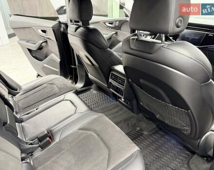 Ауді Q8 2019 у Києві на Automoto.ua Чорний Ауді Q8, об'ємом двигуна 3 л та пробігом 71 тис. км за 62500 $, фото 43 на Automoto.ua