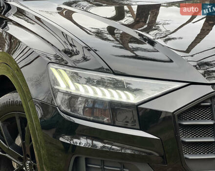 Черный Ауди Q8, объемом двигателя 3 л и пробегом 92 тыс. км за 63900 $, фото 7 на Automoto.ua