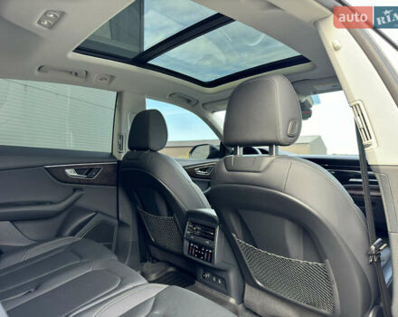 Черный Ауди Q8, объемом двигателя 3 л и пробегом 137 тыс. км за 57700 $, фото 48 на Automoto.ua