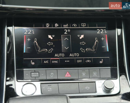 Чорний Ауді Q8, об'ємом двигуна 3 л та пробігом 115 тис. км за 43700 $, фото 22 на Automoto.ua