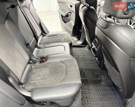 Ауді Q8 2019 у Києві на Automoto.ua Чорний Ауді Q8, об'ємом двигуна 3 л та пробігом 71 тис. км за 62500 $, фото 45 на Automoto.ua