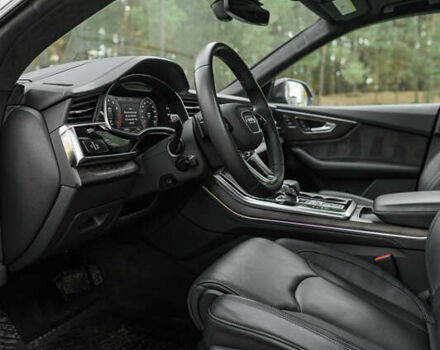 Черный Ауди Q8, объемом двигателя 3 л и пробегом 126 тыс. км за 49900 $, фото 55 на Automoto.ua