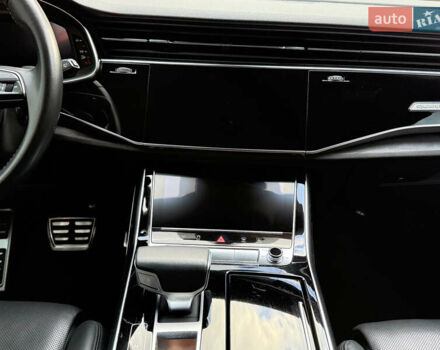 Ауді Q8 2019 у Рівному на Automoto.ua Чорний Ауді Q8, об'ємом двигуна 2.97 л та пробігом 179 тис. км за 53900 $, фото 62 на Automoto.ua