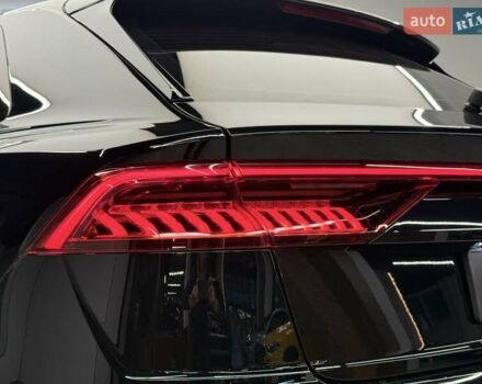 Ауді Q8 2019 у Києві на Automoto.ua Чорний Ауді Q8, об'ємом двигуна 3 л та пробігом 71 тис. км за 62500 $, фото 12 на Automoto.ua