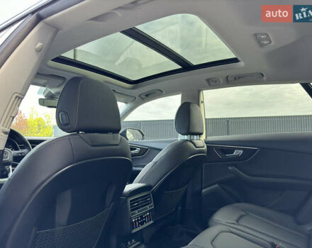 Черный Ауди Q8, объемом двигателя 3 л и пробегом 137 тыс. км за 57700 $, фото 30 на Automoto.ua