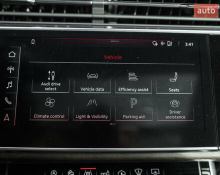 Черный Ауди Q8, объемом двигателя 3 л и пробегом 126 тыс. км за 49900 $, фото 100 на Automoto.ua