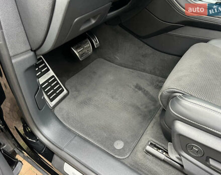 Черный Ауди Q8, объемом двигателя 3 л и пробегом 92 тыс. км за 63900 $, фото 65 на Automoto.ua