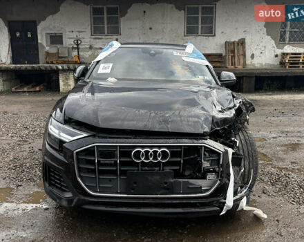 Черный Ауди Q8, объемом двигателя 3 л и пробегом 121 тыс. км за 33000 $, фото 1 на Automoto.ua