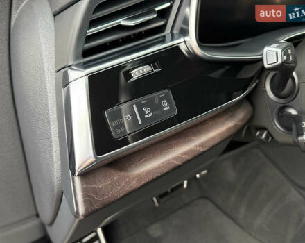 Ауді Q8 2019 у Рівному на Automoto.ua Чорний Ауді Q8, об'ємом двигуна 2.97 л та пробігом 179 тис. км за 53900 $, фото 99 на Automoto.ua