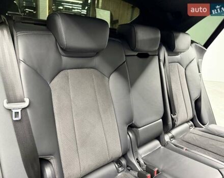 Ауді Q8 2019 у Києві на Automoto.ua Чорний Ауді Q8, об'ємом двигуна 3 л та пробігом 71 тис. км за 62500 $, фото 46 на Automoto.ua