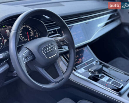 Черный Ауди Q8, объемом двигателя 2.97 л и пробегом 88 тыс. км за 55500 $, фото 40 на Automoto.ua