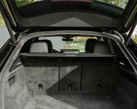 Черный Ауди Q8, объемом двигателя 3 л и пробегом 126 тыс. км за 49900 $, фото 87 на Automoto.ua