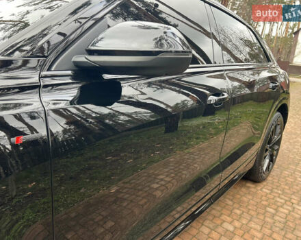 Черный Ауди Q8, объемом двигателя 3 л и пробегом 92 тыс. км за 63900 $, фото 145 на Automoto.ua