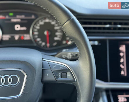 Черный Ауди Q8, объемом двигателя 2.97 л и пробегом 88 тыс. км за 55500 $, фото 62 на Automoto.ua