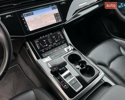 Черный Ауди Q8, объемом двигателя 3 л и пробегом 53 тыс. км за 48500 $, фото 30 на Automoto.ua