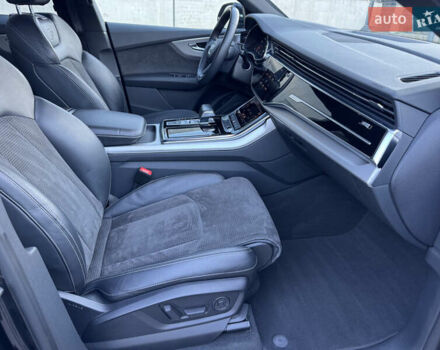 Черный Ауди Q8, объемом двигателя 2.97 л и пробегом 88 тыс. км за 55500 $, фото 47 на Automoto.ua