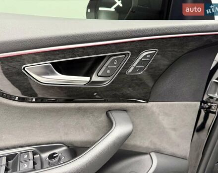 Ауді Q8 2019 у Києві на Automoto.ua Чорний Ауді Q8, об'ємом двигуна 3 л та пробігом 71 тис. км за 62500 $, фото 27 на Automoto.ua