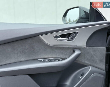 Черный Ауди Q8, объемом двигателя 2.97 л и пробегом 88 тыс. км за 51500 $, фото 31 на Automoto.ua