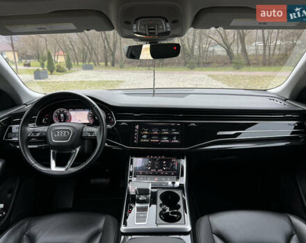 Черный Ауди Q8, объемом двигателя 3 л и пробегом 53 тыс. км за 48500 $, фото 41 на Automoto.ua