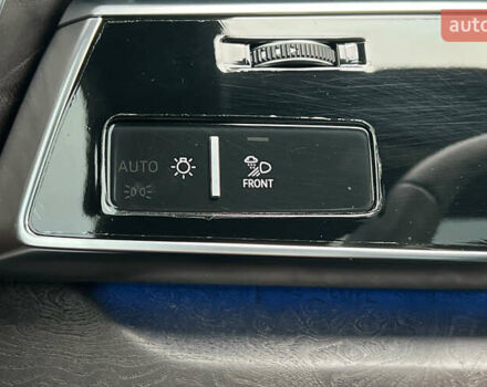 Черный Ауди Q8, объемом двигателя 3 л и пробегом 69 тыс. км за 62900 $, фото 19 на Automoto.ua