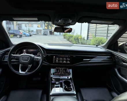 Черный Ауди Q8, объемом двигателя 3 л и пробегом 130 тыс. км за 62000 $, фото 6 на Automoto.ua