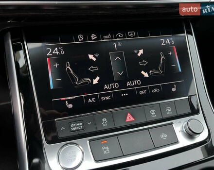 Черный Ауди Q8, объемом двигателя 3 л и пробегом 53 тыс. км за 48500 $, фото 34 на Automoto.ua