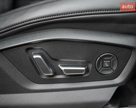 Черный Ауди Q8, объемом двигателя 3 л и пробегом 126 тыс. км за 49900 $, фото 43 на Automoto.ua