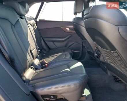 Черный Ауди Q8, объемом двигателя 3 л и пробегом 140 тыс. км за 22000 $, фото 10 на Automoto.ua