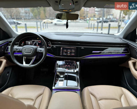 Черный Ауди Q8, объемом двигателя 2.97 л и пробегом 110 тыс. км за 56000 $, фото 9 на Automoto.ua