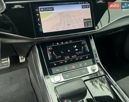 Черный Ауди Q8, объемом двигателя 3 л и пробегом 92 тыс. км за 63900 $, фото 86 на Automoto.ua