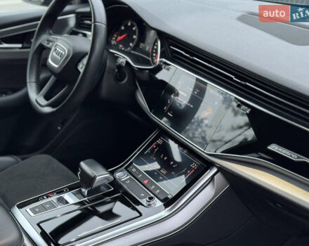 Чорний Ауді Q8, об'ємом двигуна 2.97 л та пробігом 88 тис. км за 52500 $, фото 35 на Automoto.ua