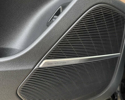 Чорний Ауді Q8, об'ємом двигуна 3 л та пробігом 69 тис. км за 53999 $, фото 14 на Automoto.ua