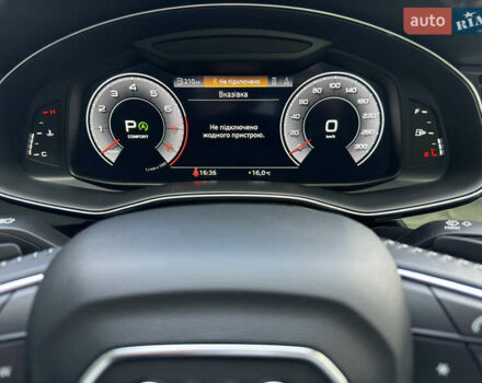 Черный Ауди Q8, объемом двигателя 3 л и пробегом 137 тыс. км за 57700 $, фото 68 на Automoto.ua