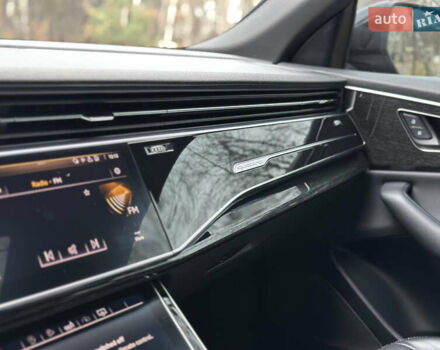 Чорний Ауді Q8, об'ємом двигуна 3 л та пробігом 115 тис. км за 43700 $, фото 24 на Automoto.ua