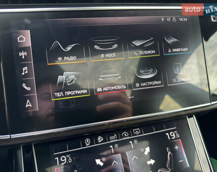 Черный Ауди Q8, объемом двигателя 3 л и пробегом 137 тыс. км за 57700 $, фото 64 на Automoto.ua